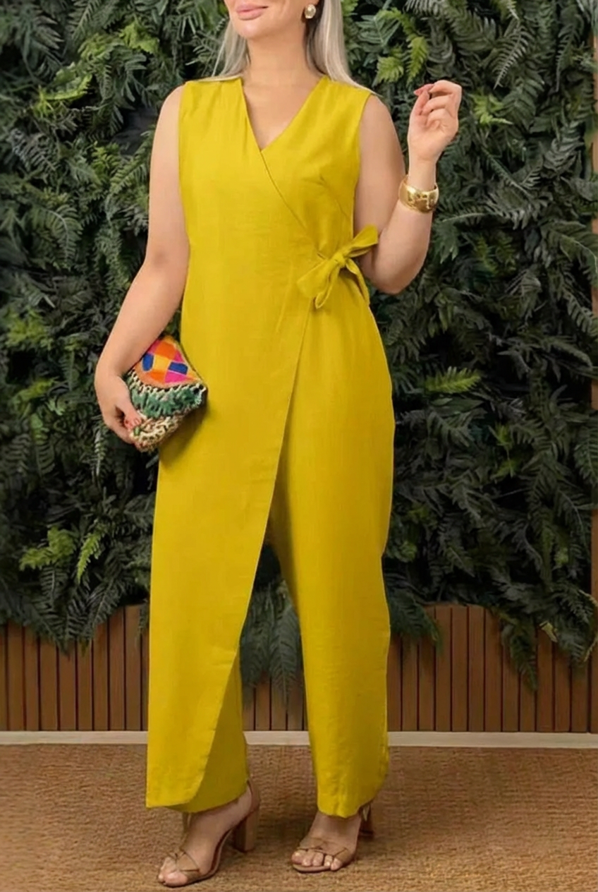 Sílvia | Mono informal monocolor con cuello de pico y lazo para mujer